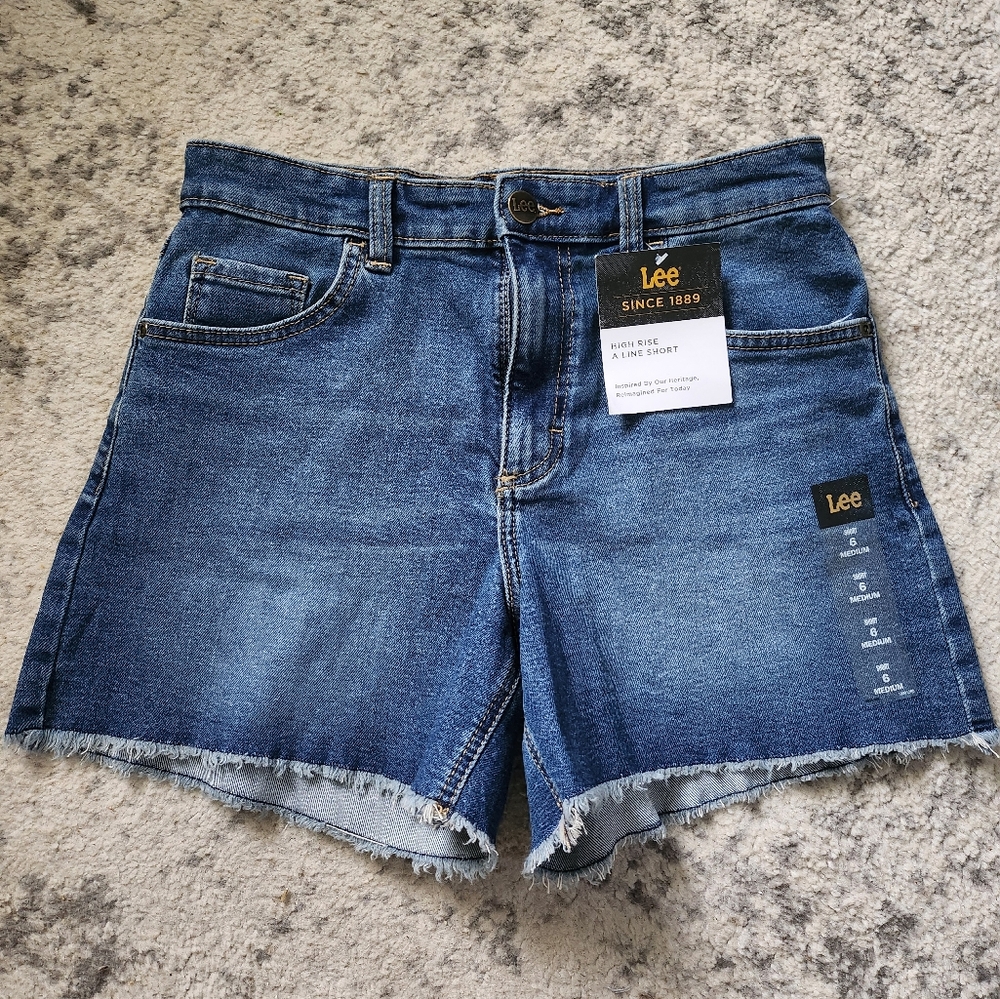 NWT Lee A-Line Blue Jean Shorts with Frayed Hem - Picture 2 of 7